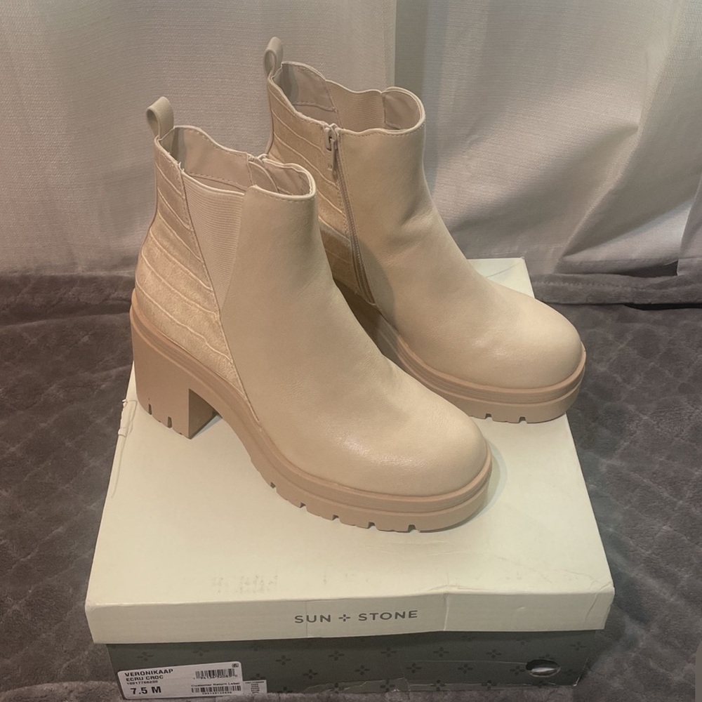 Sun + Stone Women's Cream Ankle Boots